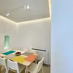 E&m Mykonos